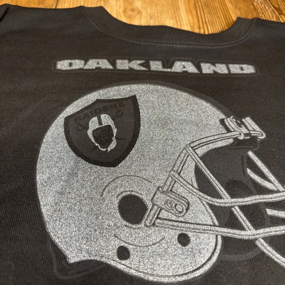 Vintage Starter Oakland Los Angeles Raiders Crewneck Sweatshirt NFL - Picture 6 of 10